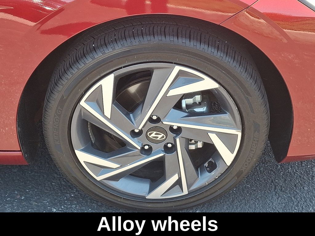 2025 Hyundai Elantra SEL - Photo 9