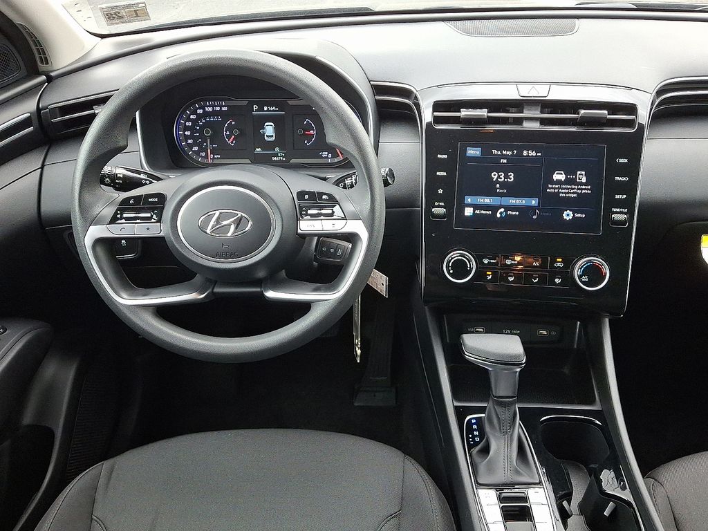 2023 Hyundai Tucson SE - Photo 12