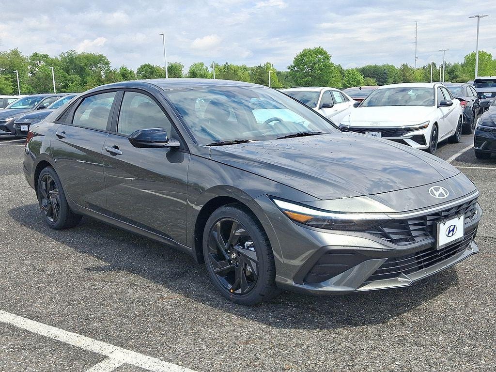 New 2026 Hyundai Elantra SEL Sport Sedan