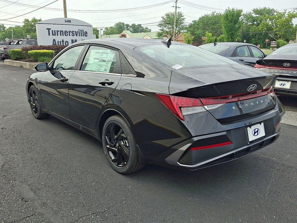 New 2026 Hyundai Elantra SEL Sport Sedan