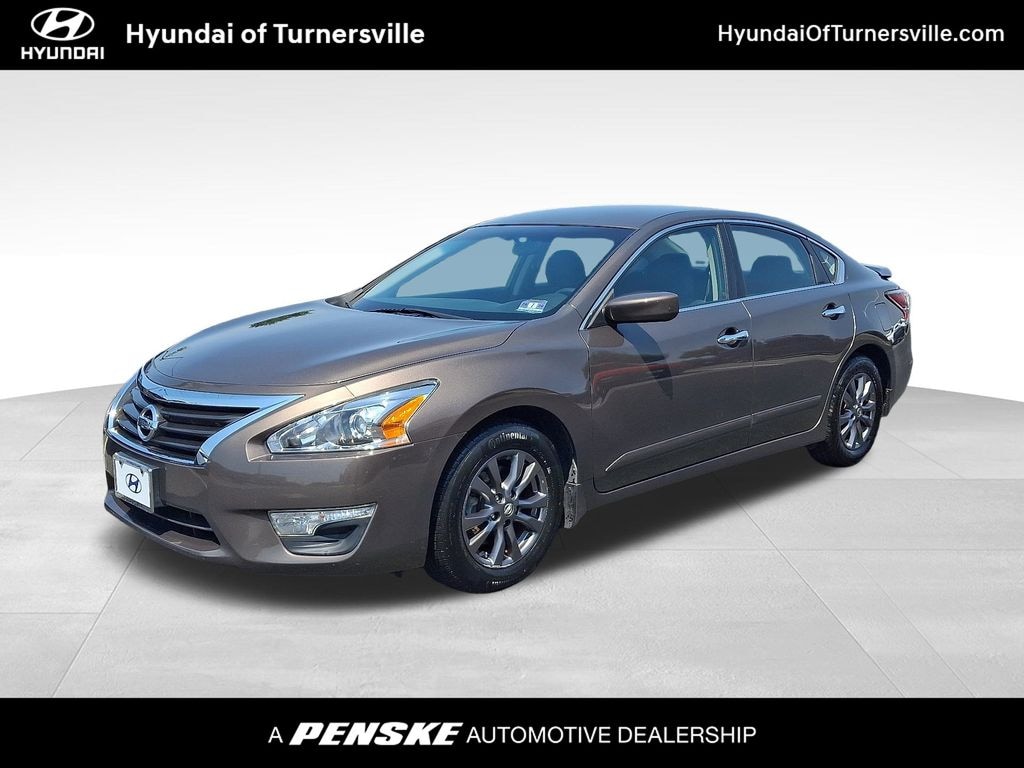 Used 2015 Nissan Altima 2.5 S Sedan