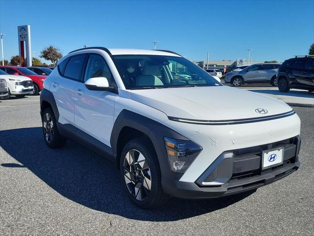 2025 Hyundai Kona SEL photo 2