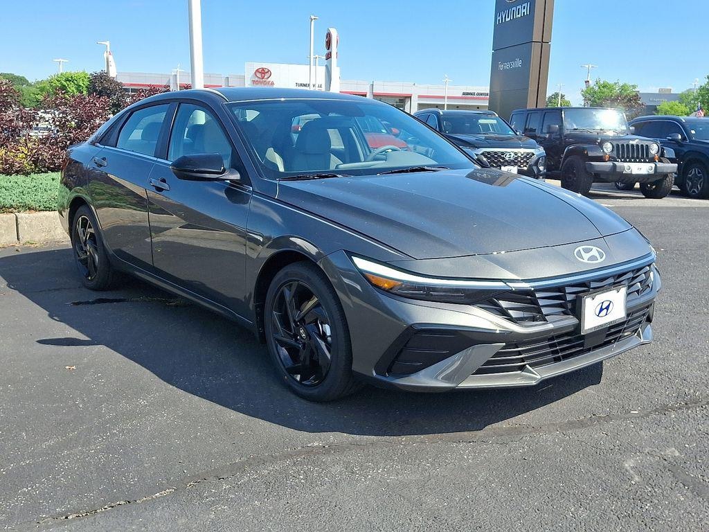 New 2026 Hyundai Elantra SEL Sport Premium Sedan