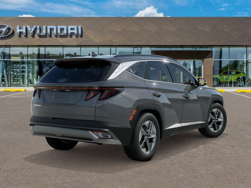New 2026 Hyundai Tucson SEL Premium FWD SUV