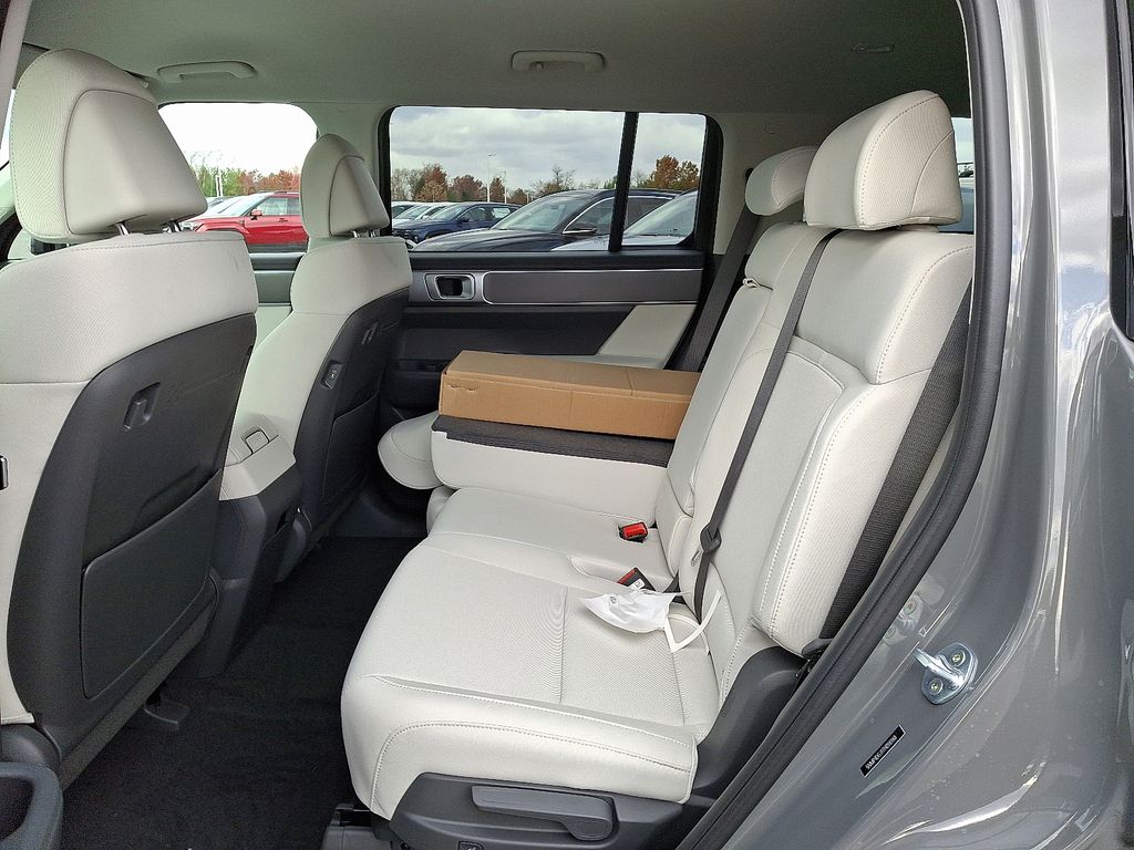 2026 Hyundai Santa Fe SE - Photo 5