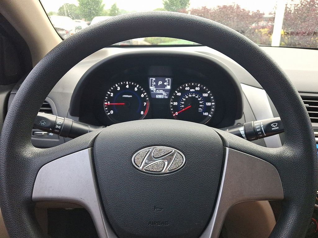 2016 Hyundai Accent SE - Photo 19