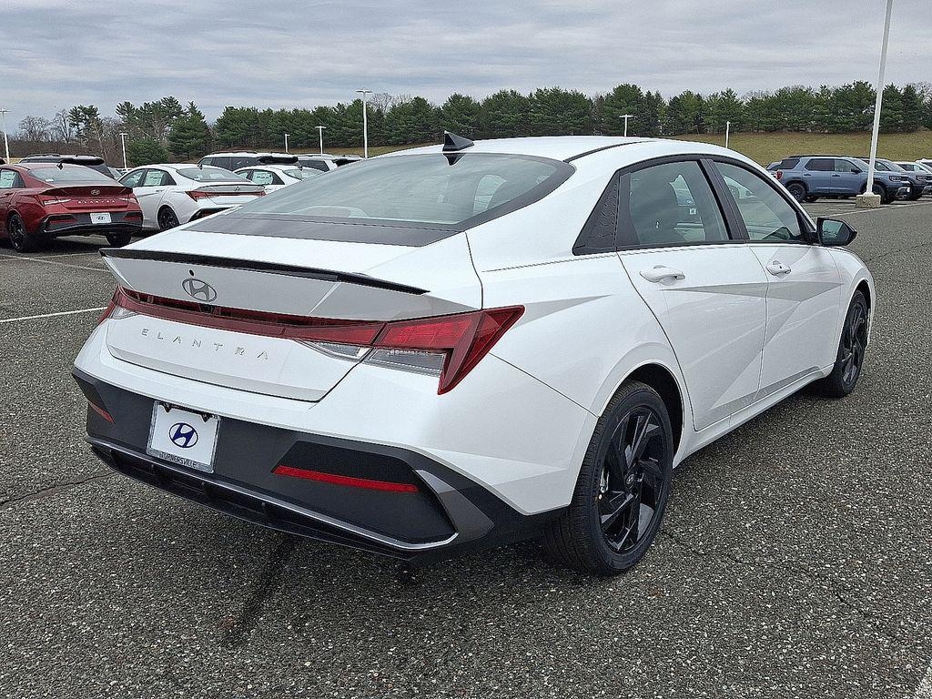 New 2026 Hyundai Elantra SEL Sport Sedan