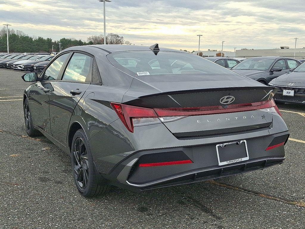 New 2026 Hyundai Elantra SEL Sport Sedan