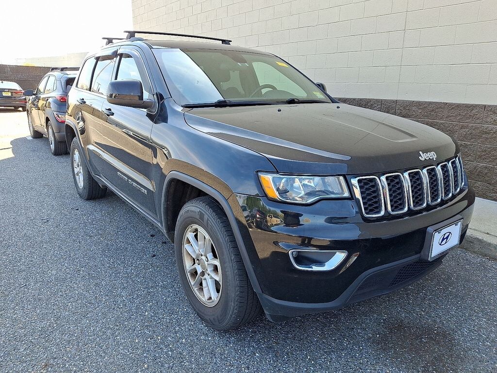 Used 2019 Jeep Grand Cherokee Laredo SUV
