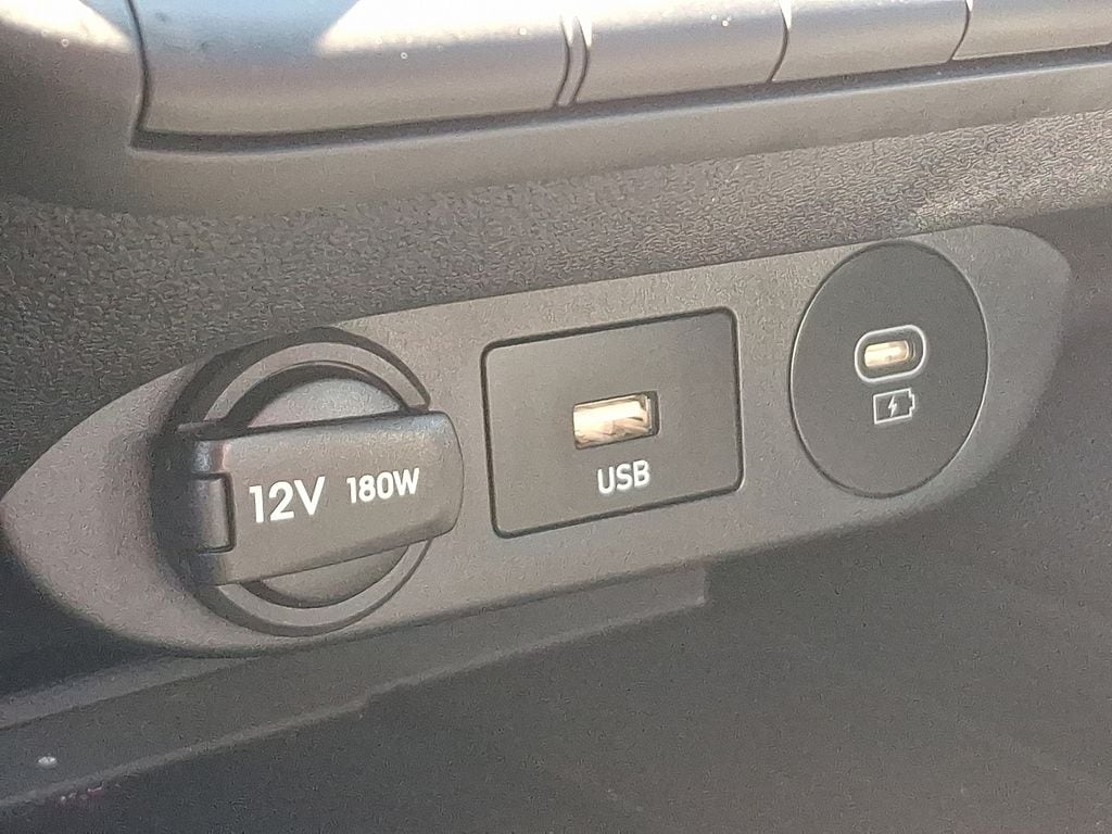 2025 Hyundai Elantra SEL - Photo 26