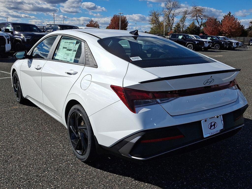 New 2026 Hyundai Elantra SEL Sport Sedan