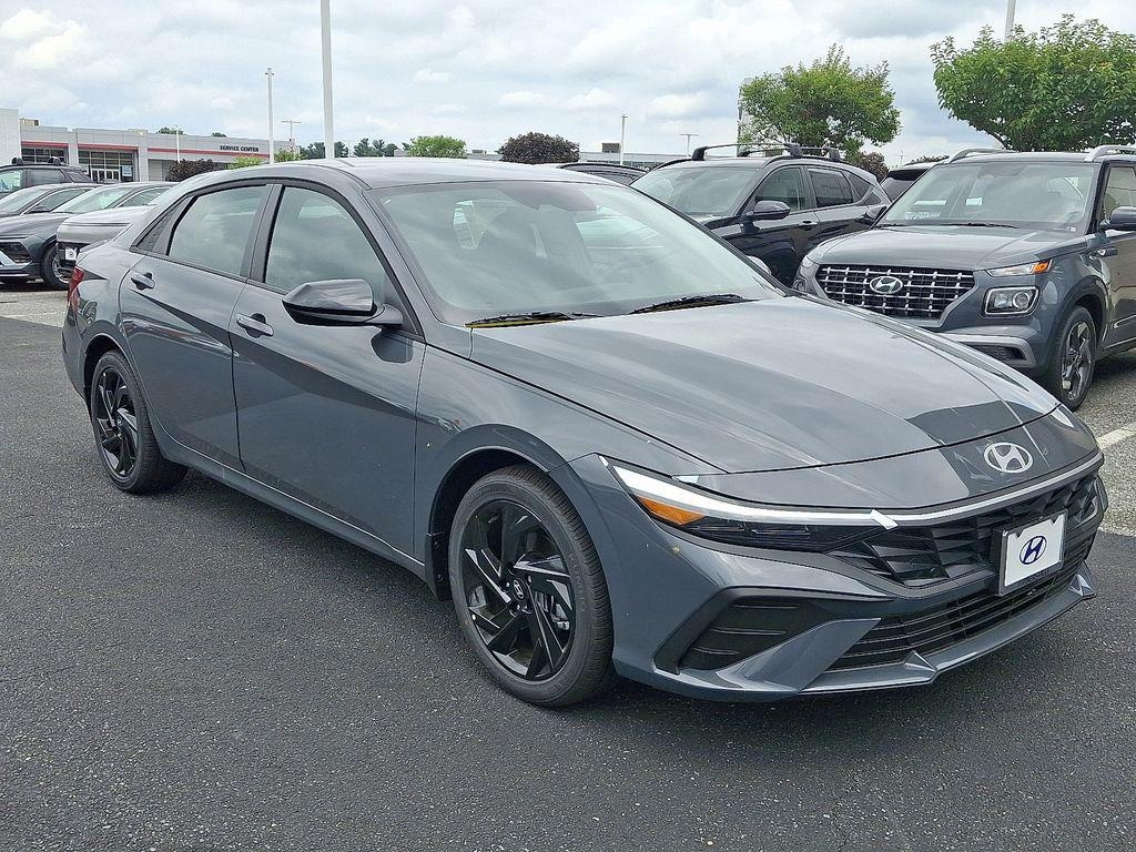 New 2026 Hyundai Elantra SEL Sport Sedan