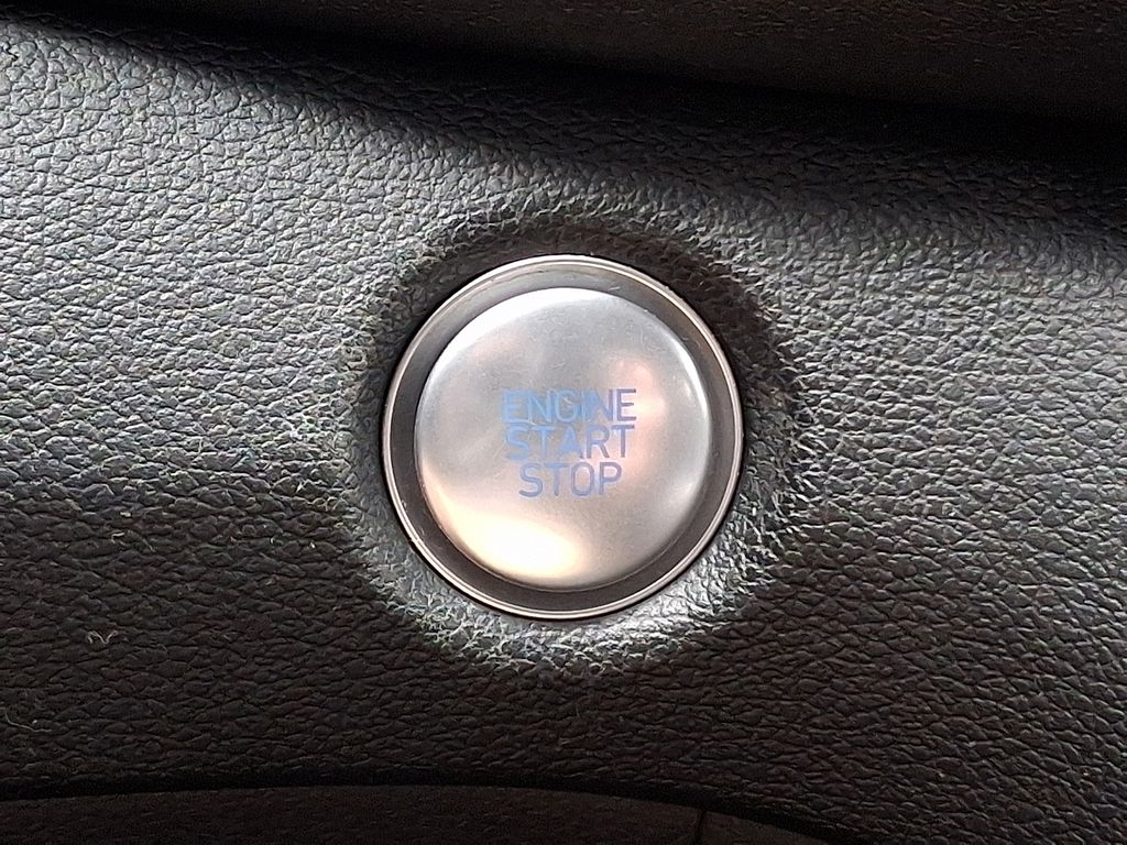 2021 Hyundai Santa Fe SEL - Photo 23