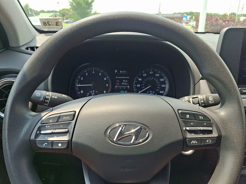 2023 Hyundai Kona SEL - Photo 20
