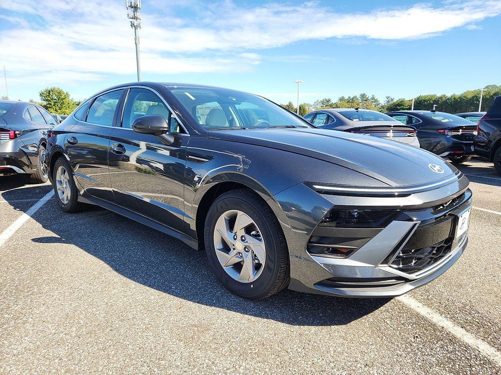 New 2026 Hyundai Sonata SE Sedan