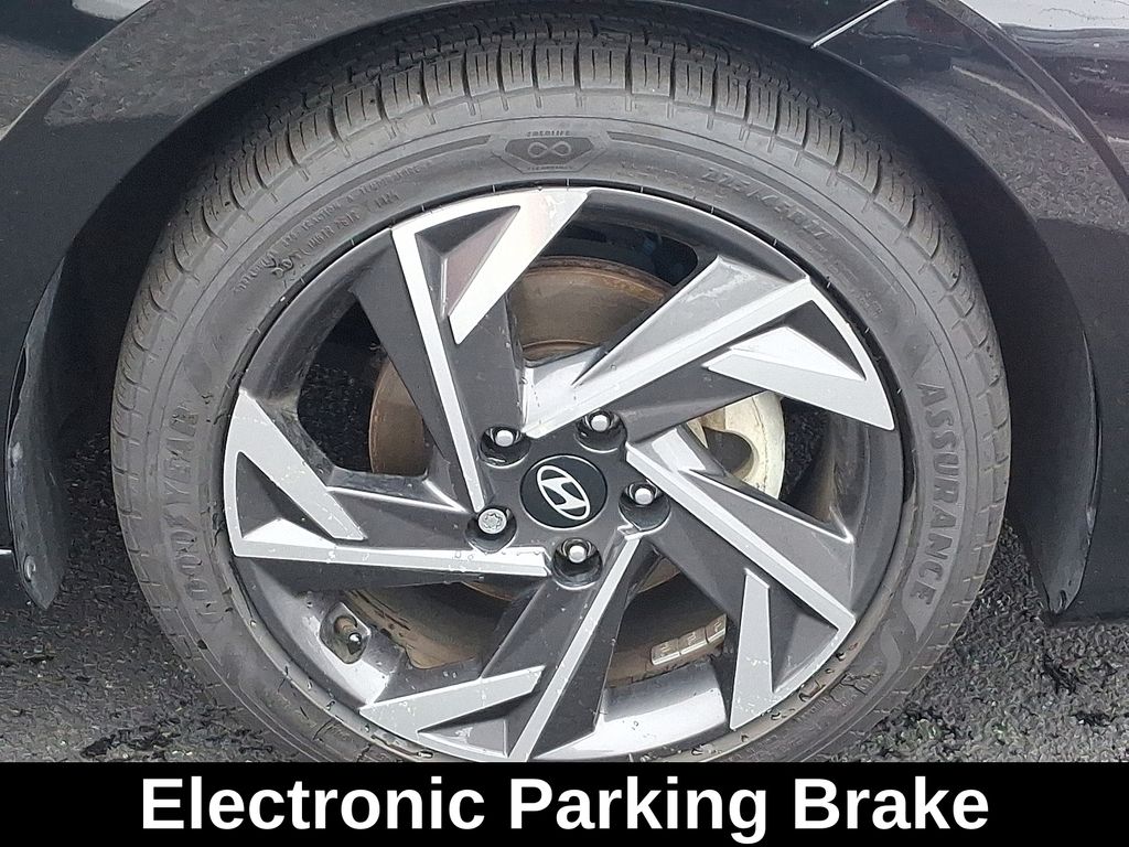2024 Hyundai Elantra SEL - Photo 9