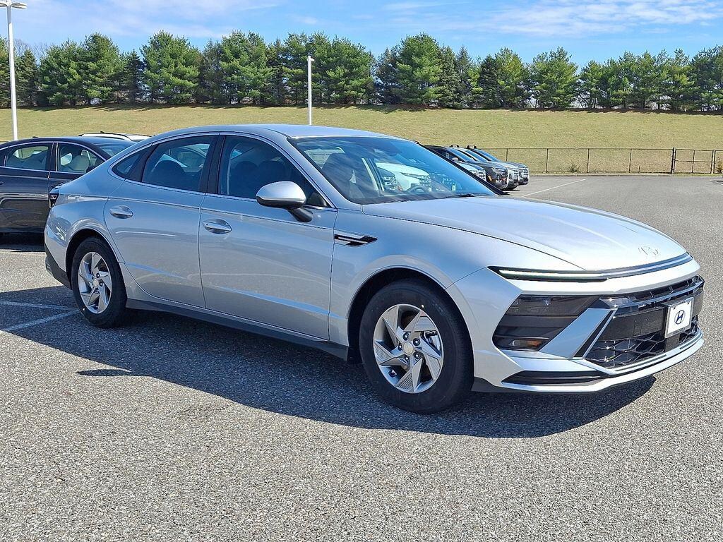 New 2026 Hyundai Sonata SE Sedan