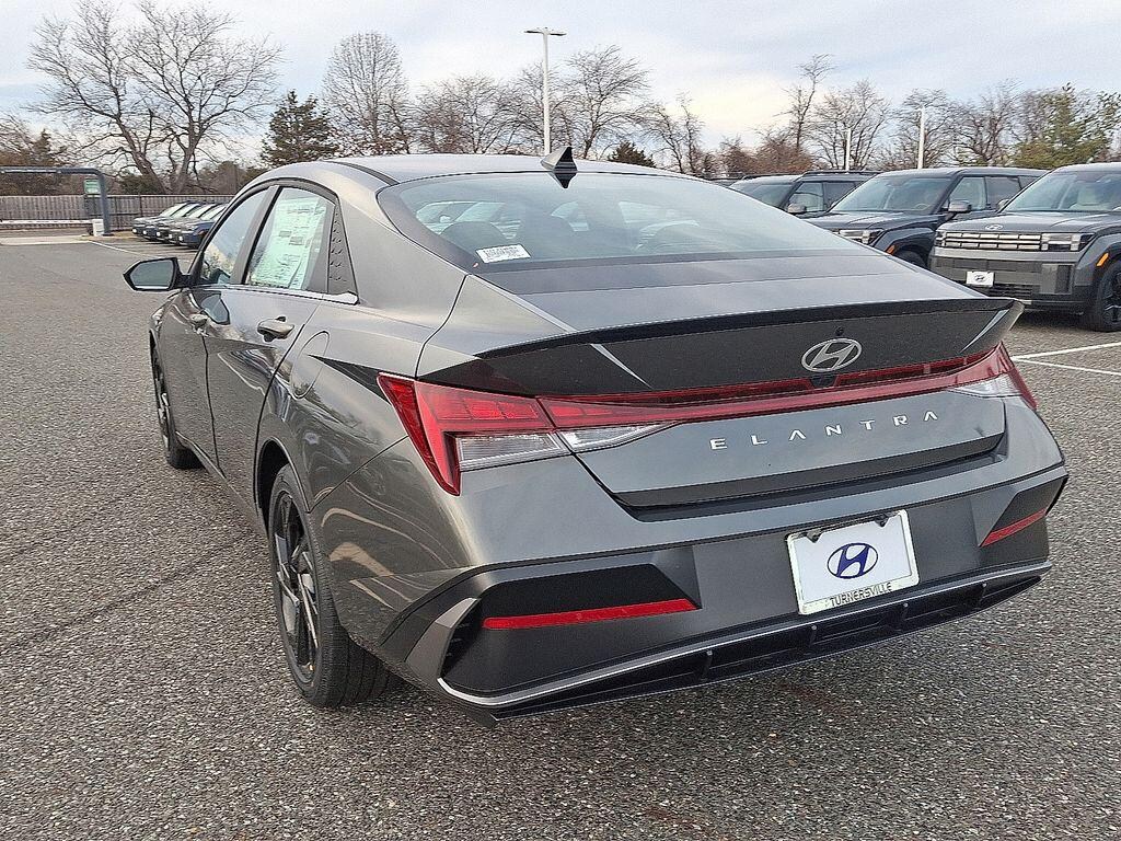 New 2026 Hyundai Elantra SEL Sport Premium Sedan