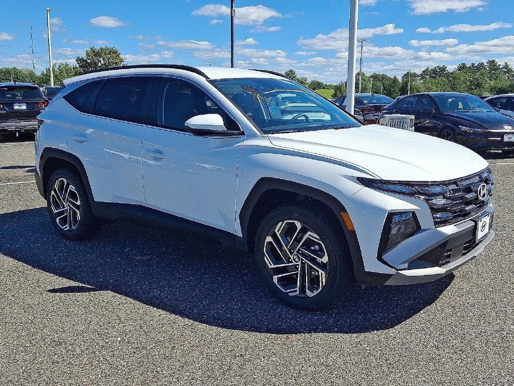 New 2026 Hyundai Tucson SEL Plus AWD SUV