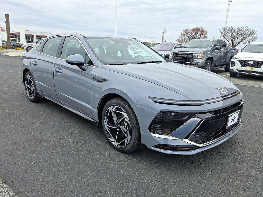 New 2026 Hyundai Sonata SEL Sport Sedan