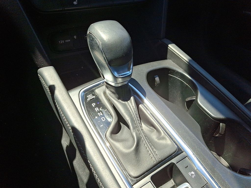 2020 Hyundai Santa Fe SEL - Photo 16