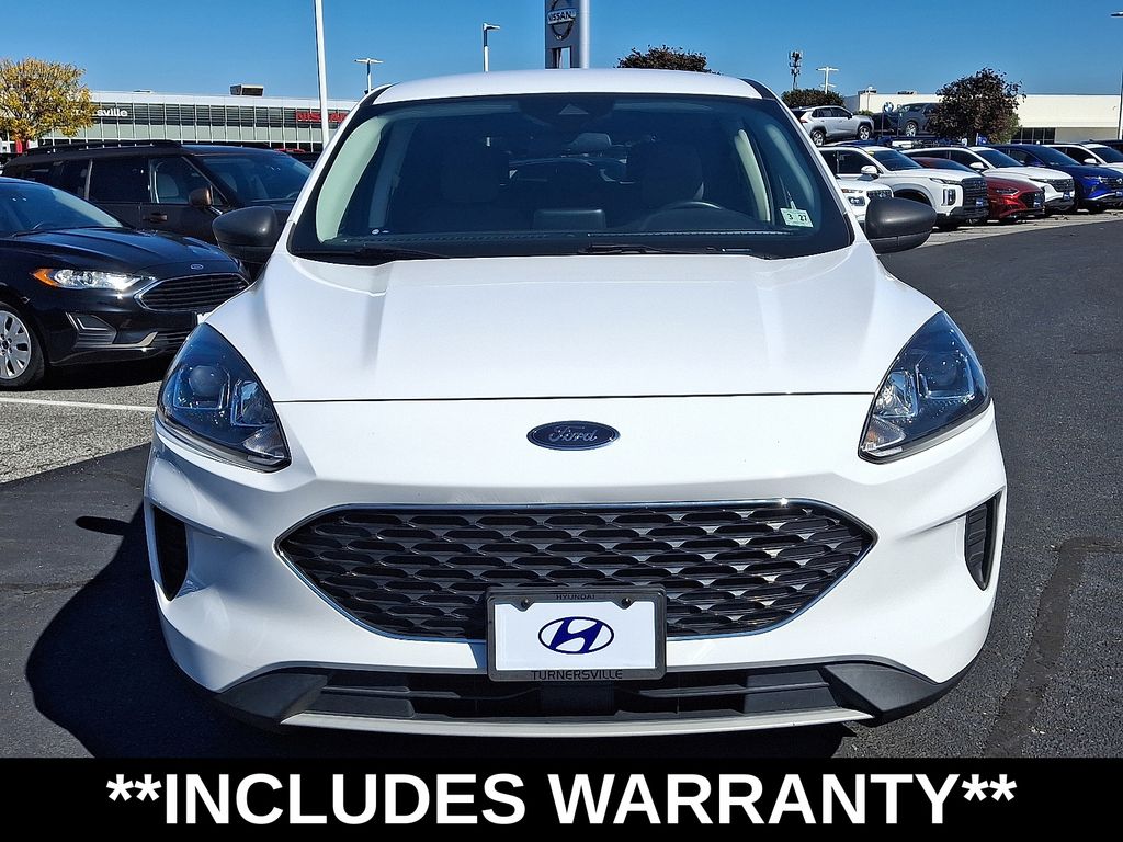 2022 Ford Escape SE photo 2
