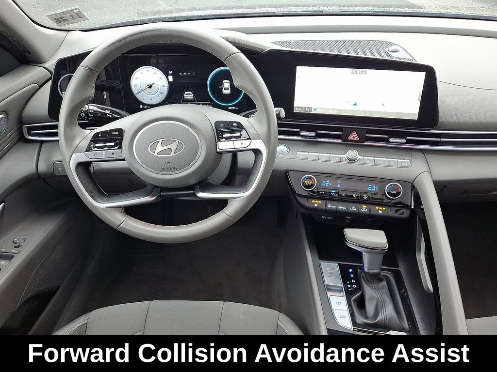 2024 Hyundai Elantra SEL - Photo 13