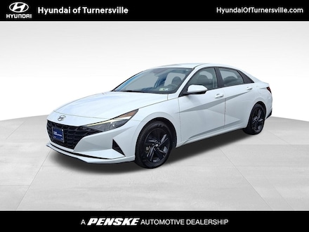 2023 Hyundai Elantra SEL Sedan