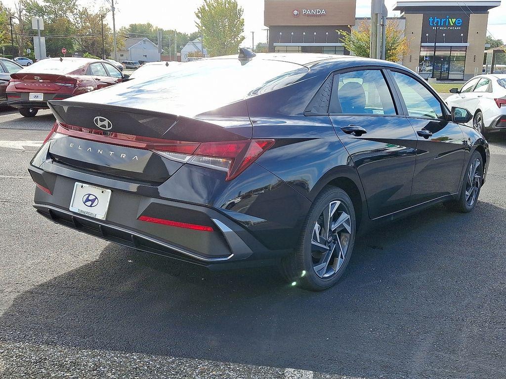 New 2025 Hyundai Elantra SEL Sport Sedan