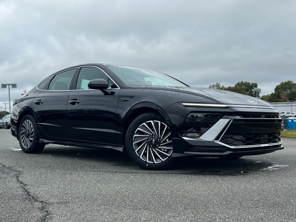 New 2026 Hyundai Sonata Hybrid Limited Sedan
