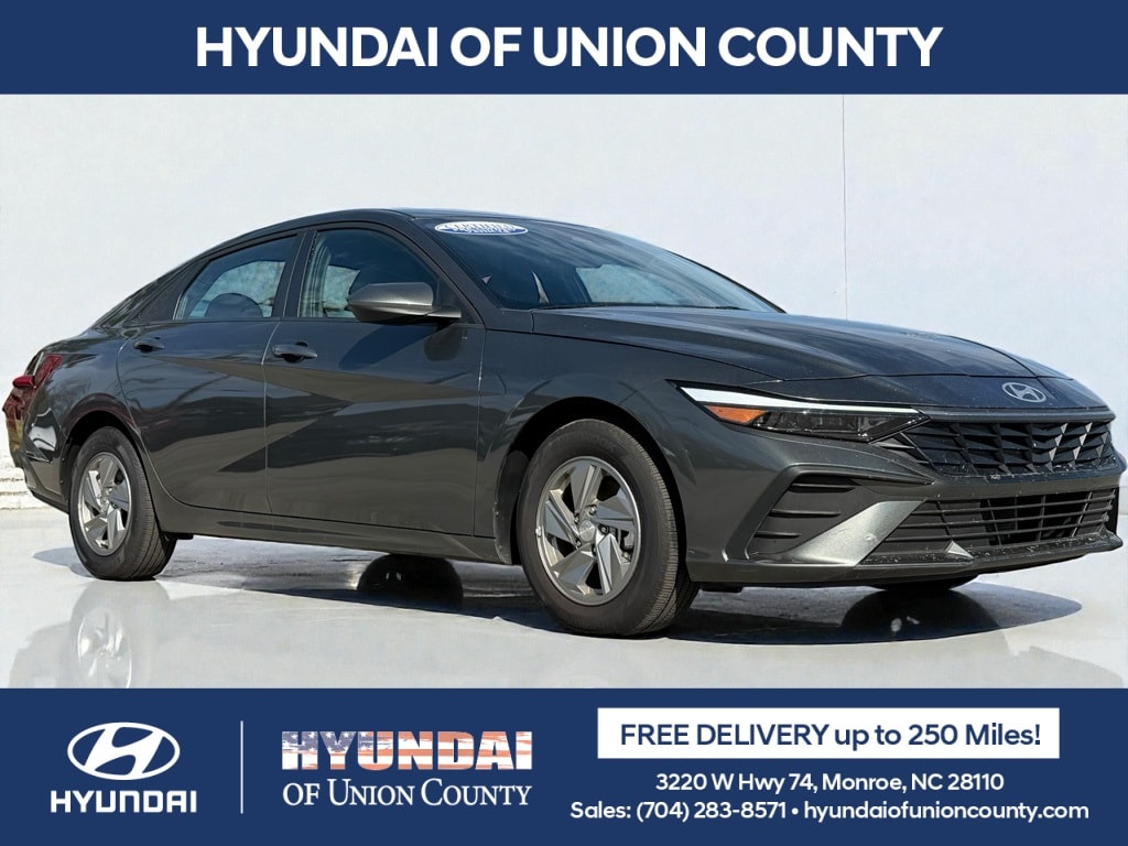 2025 Hyundai Elantra SE