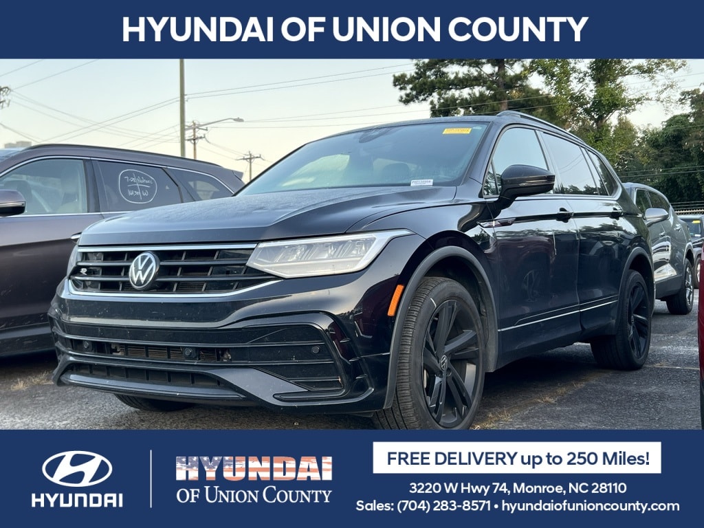 2023 Volkswagen Tiguan SE R-LINE BLACK