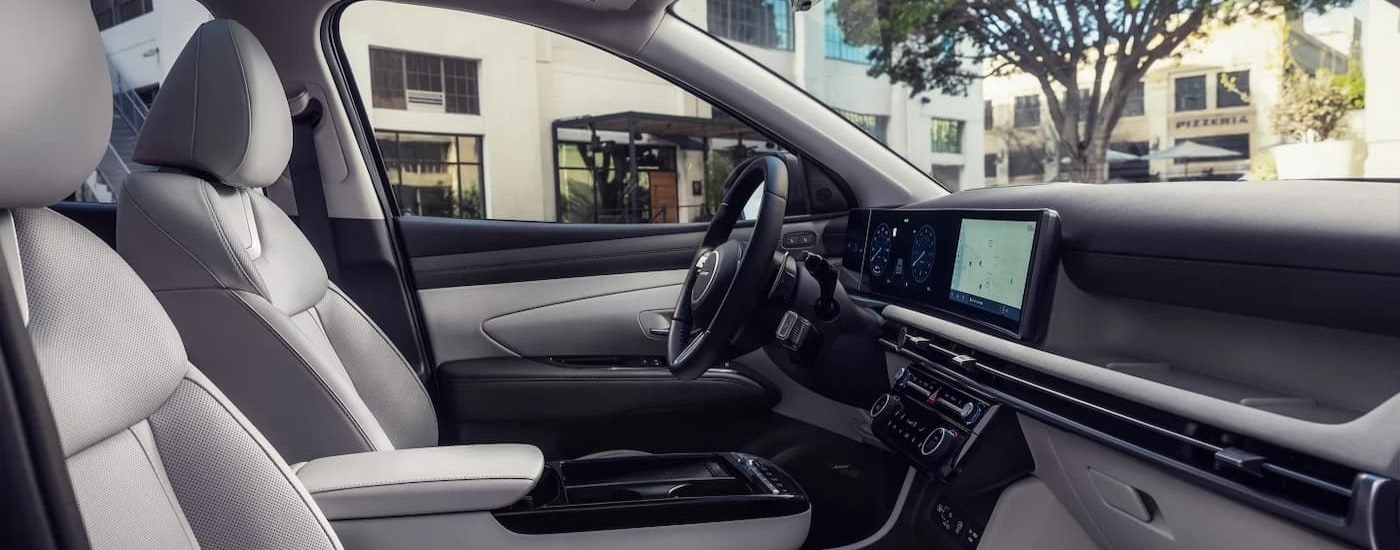 Black and gray interior and dash in a 2025 Hyundai Tucson.