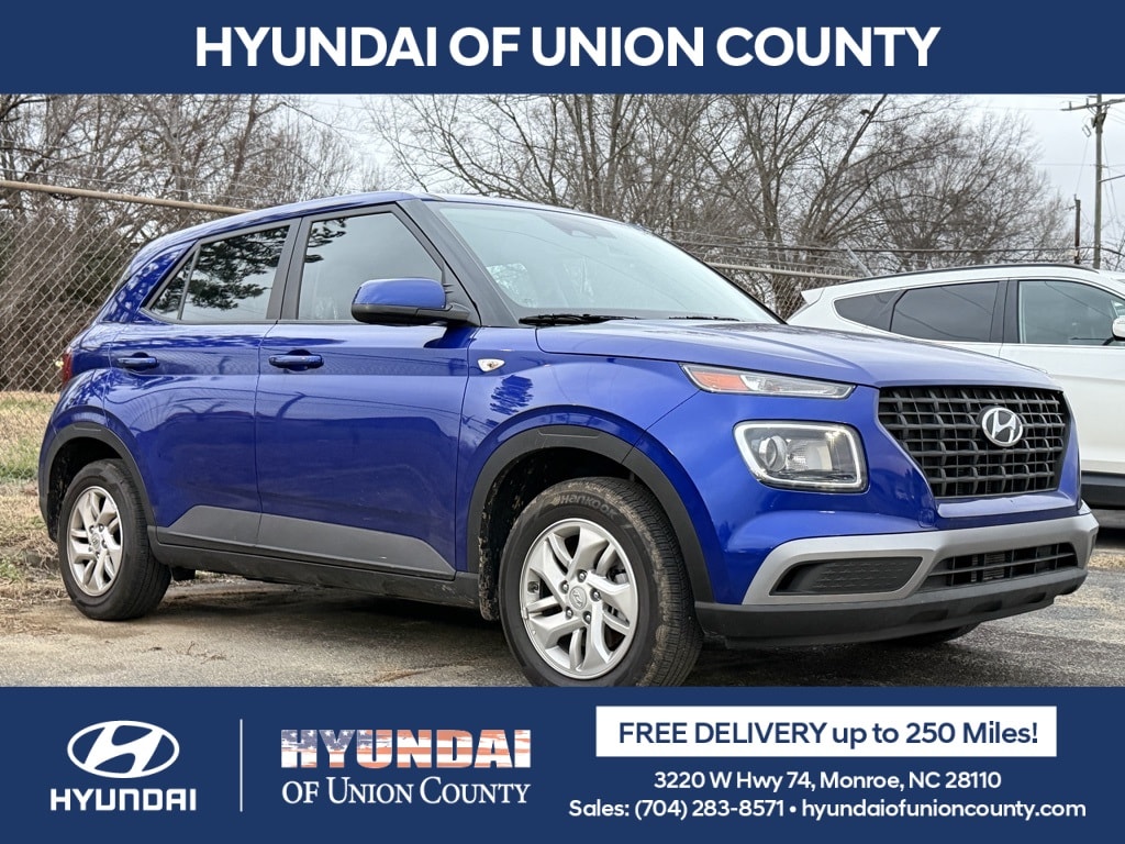 2025 Hyundai Venue SE's photo