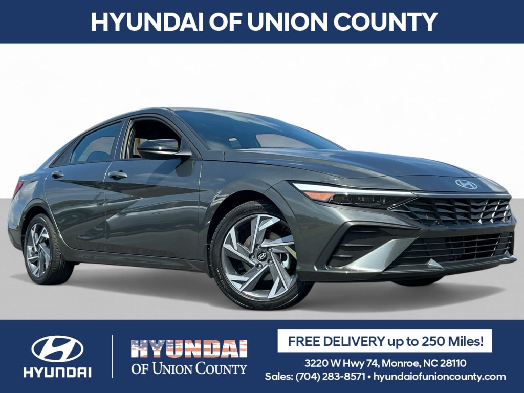 2025 Hyundai Elantra SEL's photo