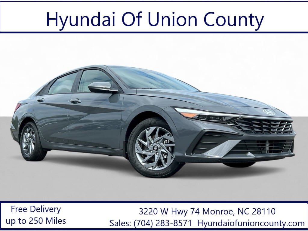 New 2025 Hyundai Elantra Hybrid Blue Sedan