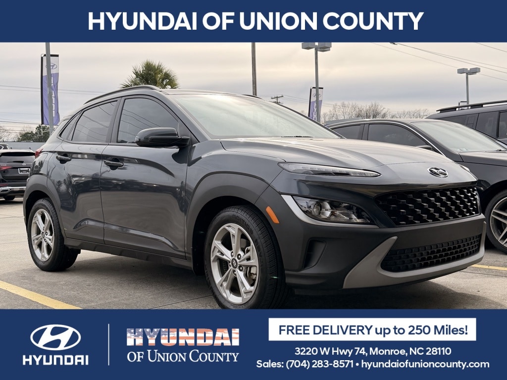 2022 Hyundai Kona SEL's photo