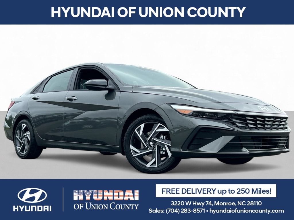 2025 Hyundai Elantra SEL's photo