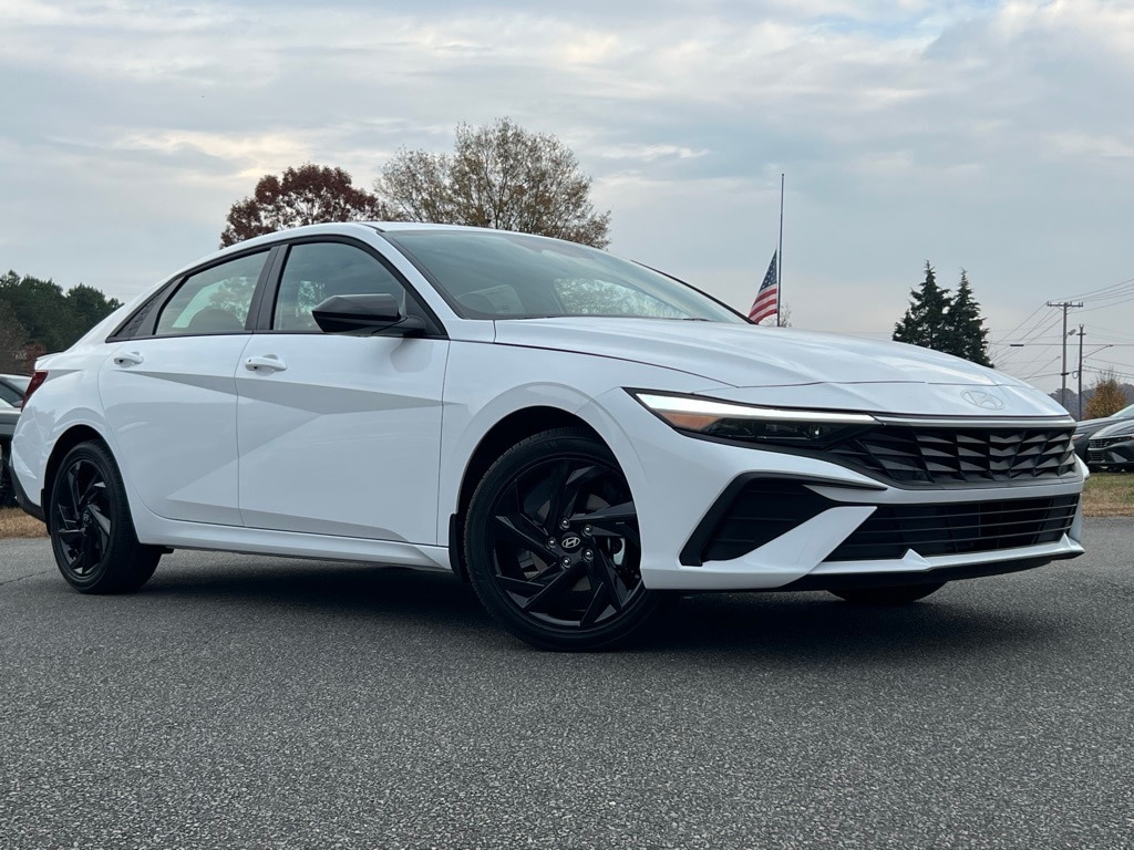 New 2026 Hyundai Elantra SEL Sport Sedan