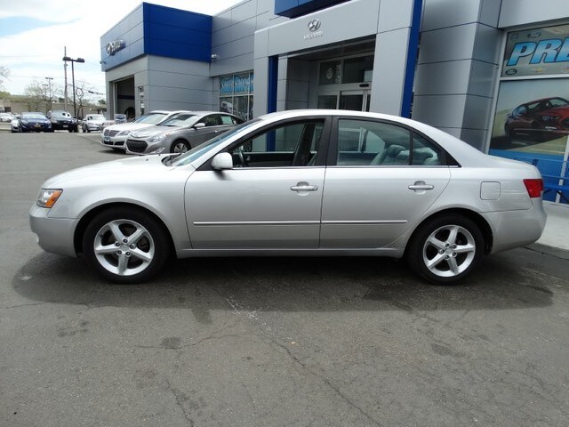 Used 2007 Hyundai Sonata LIMITED with VIN 5NPEU46F17H186612 for sale in Hicksville, NY