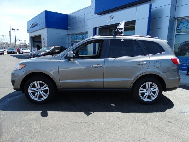 Certified 2011 Hyundai Santa Fe SE with VIN 5XYZH4AG5BG085921 for sale in Hicksville, NY