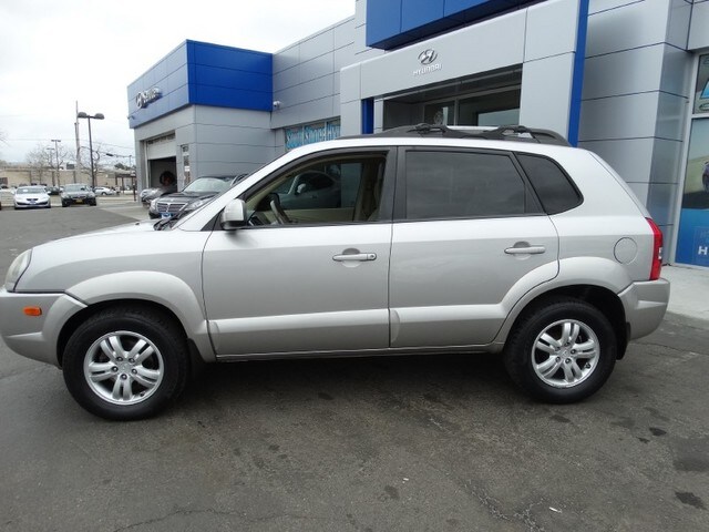 Used 2006 Hyundai Tucson Limited with VIN KM8JN72D96U257945 for sale in Hicksville, NY
