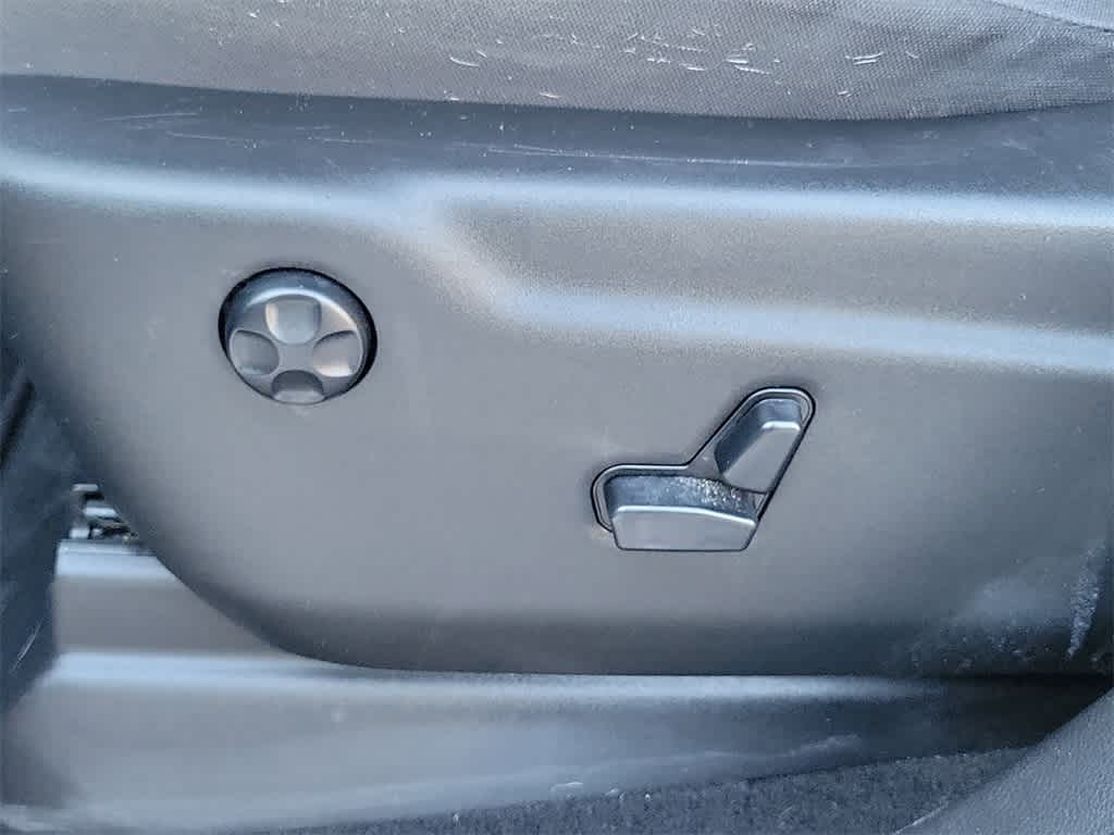 Thumbnail: 2019 Jeep Grand Cherokee - 21