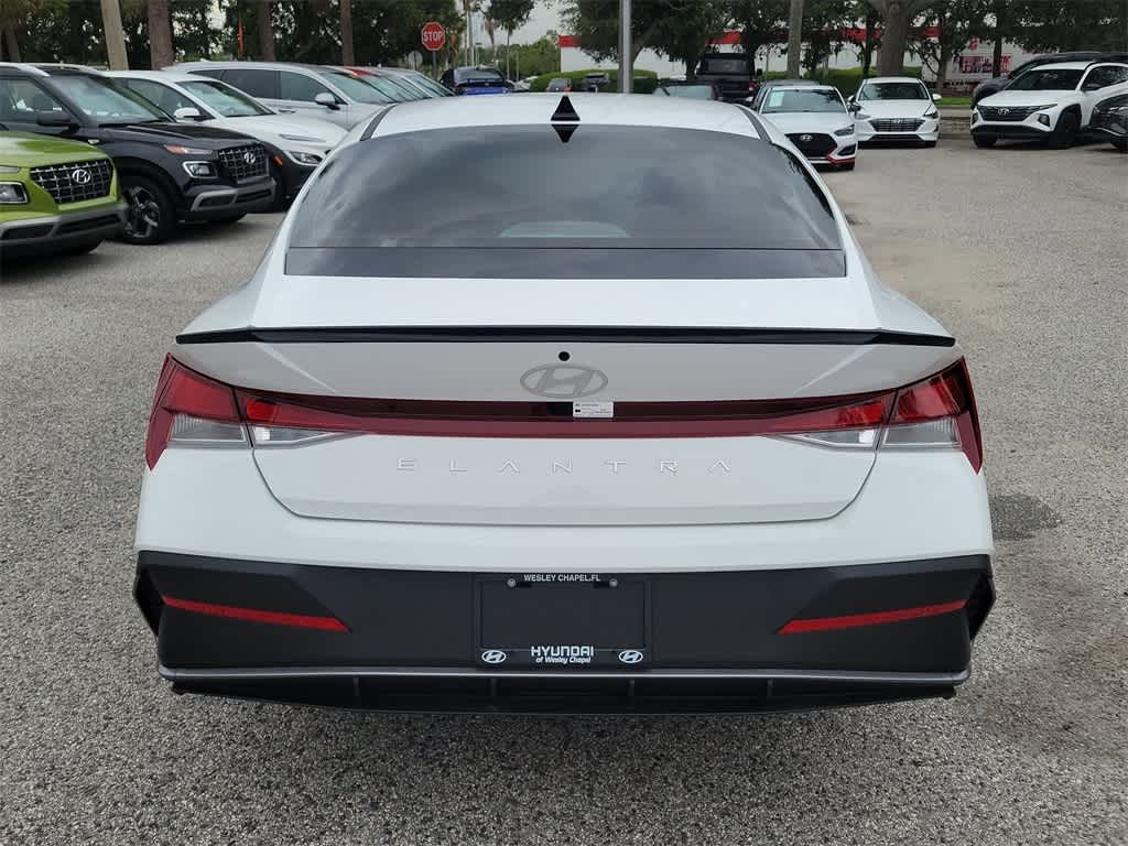 Thumbnail: 2025 Hyundai Elantra - 9