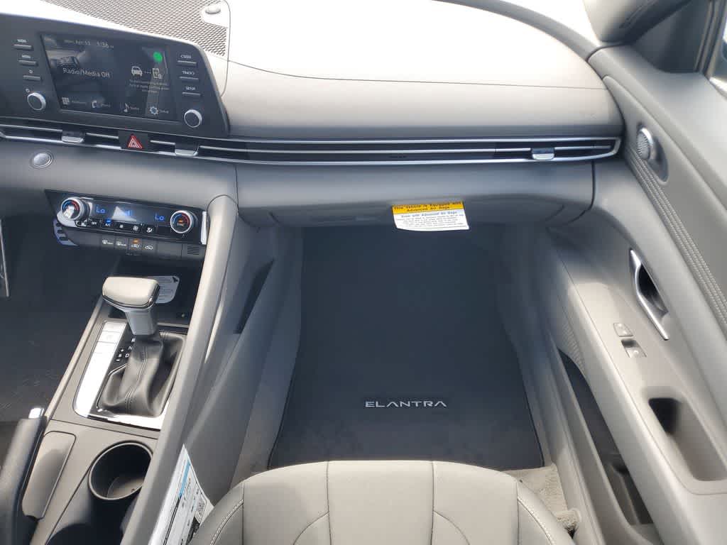 Thumbnail: 2026 Hyundai Elantra - 14