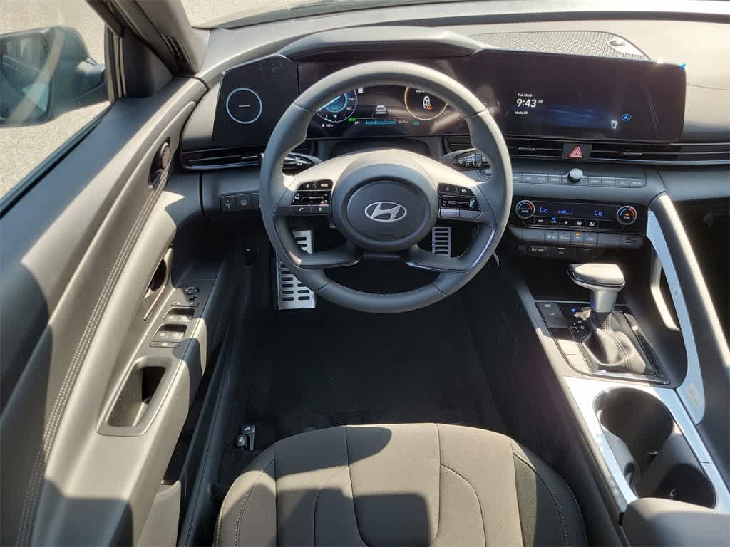 Thumbnail: 2025 Hyundai Elantra - 13