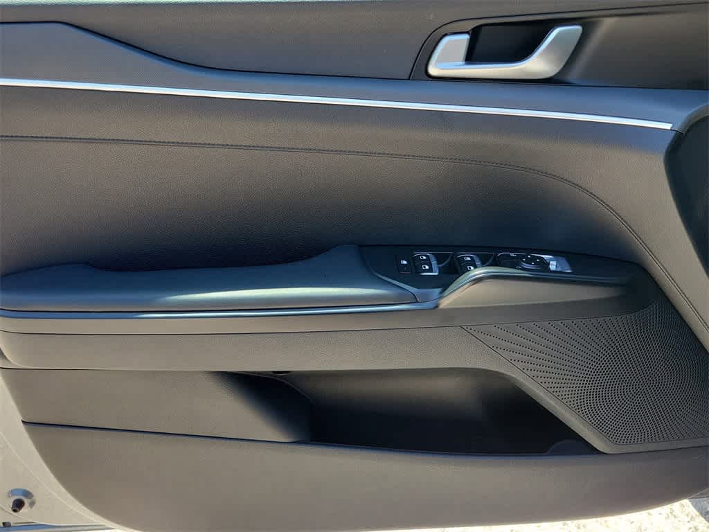 2023 Kia K5 LXS 16