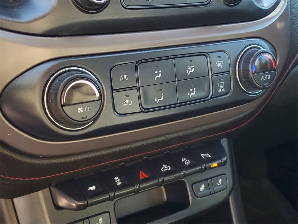 Thumbnail: 2019 GMC Canyon - 30