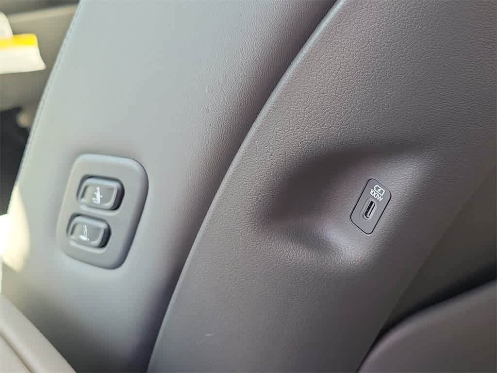 Thumbnail: 2026 Hyundai Ioniq - 14