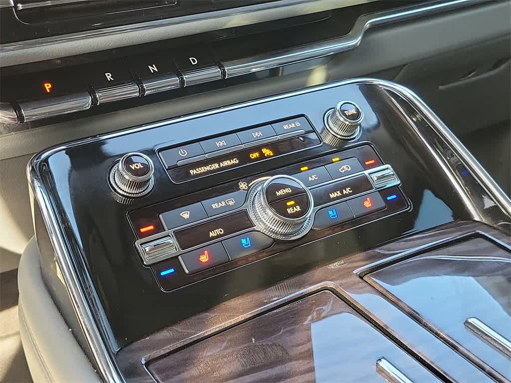 Thumbnail: 2019 Lincoln Navigator - 28